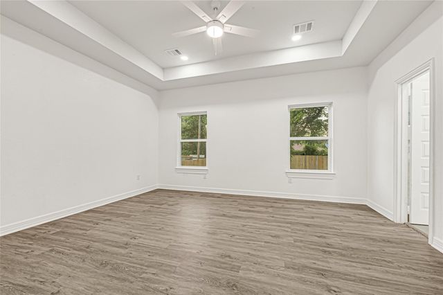 313 Avenue B, South Houston, TX 77587