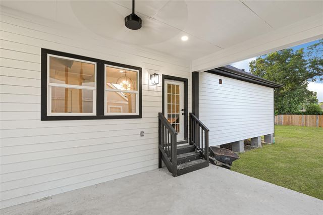 313 Avenue B, South Houston, TX 77587
