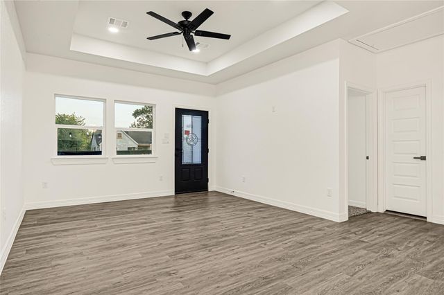313 Avenue B, South Houston, TX 77587