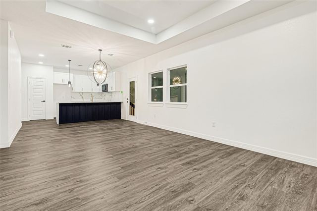 313 Avenue B, South Houston, TX 77587