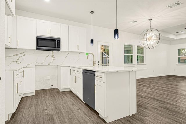 313 Avenue B, South Houston, TX 77587