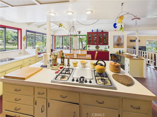 6650 Feliciana Mountain, Midpines, CA 95345