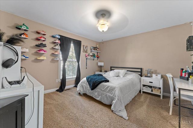 1262 Bluegrass Boulevard, Batavia Twp, OH 45103