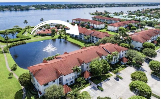 108 Half Moon Circle, Hypoluxo, FL 33462