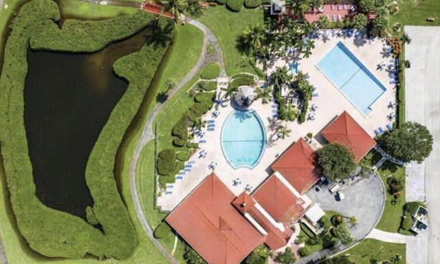 108 Half Moon Circle, Hypoluxo, FL 33462