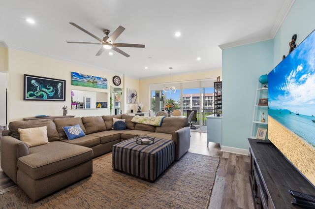 108 Half Moon Circle, Hypoluxo, FL 33462