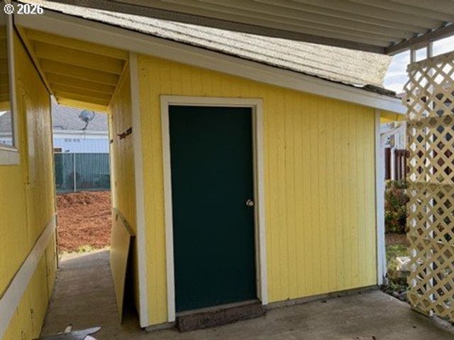 1199 N TERRY St 139, Eugene, OR 97402