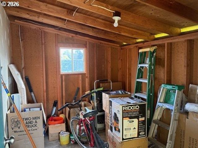 1199 N TERRY St 139, Eugene, OR 97402