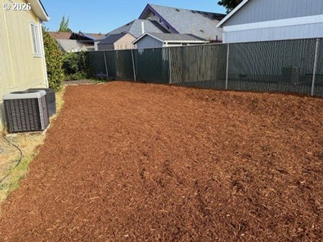 1199 N TERRY St 139, Eugene, OR 97402