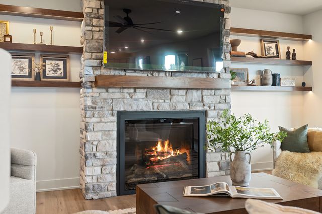 307 Emmett Court, Norwalk, IA 50211