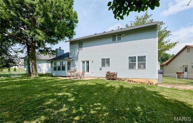 514 Deer Tracks Trail, St Peters, MO 63376