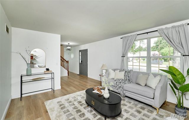 514 Deer Tracks Trail, St Peters, MO 63376