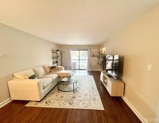 614 Sharon Garden Court 614, Woodbridge Proper, NJ 07095
