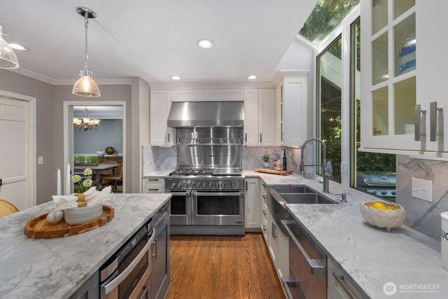 21603 NE 22nd Court, Sammamish, WA 98074