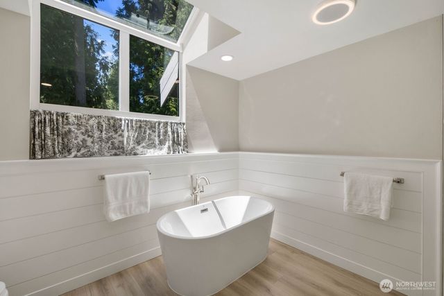 21603 NE 22nd Court, Sammamish, WA 98074