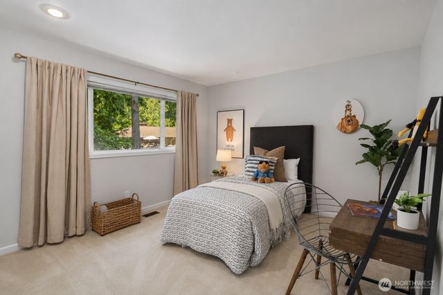 21603 NE 22nd Court, Sammamish, WA 98074