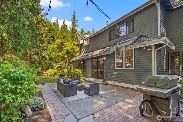 21603 NE 22nd Court, Sammamish, WA 98074