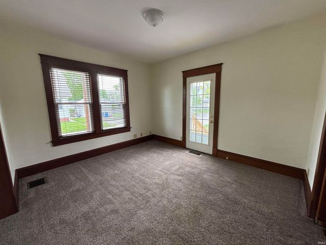 404 W Wiley Avenue, Bluffton, IN 46714