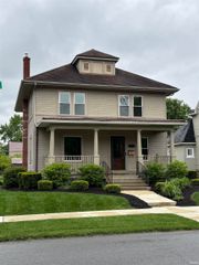 404 W Wiley Avenue, Bluffton, IN 46714