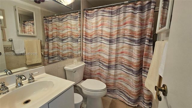 1980 S Ocean Dr 15K, Hallandale Beach, FL 33009