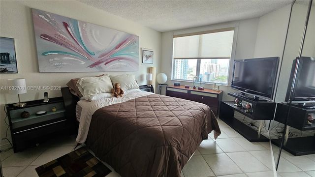 1980 S Ocean Dr 15K, Hallandale Beach, FL 33009
