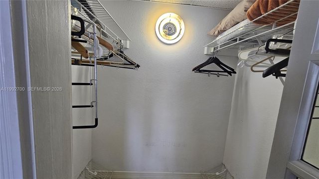 1980 S Ocean Dr 15K, Hallandale Beach, FL 33009