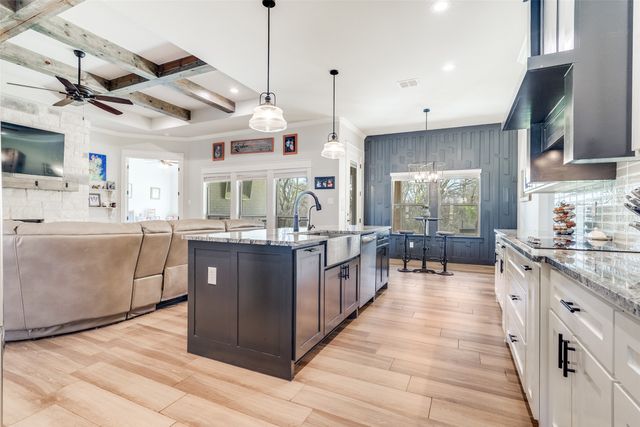 1036 Kessler Road, Weatherford, TX 76087