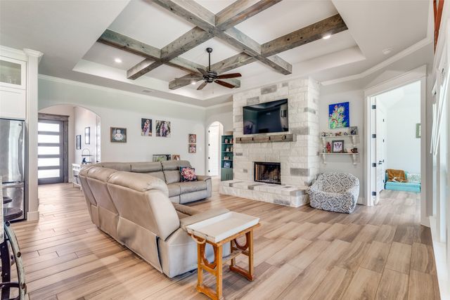 1036 Kessler Road, Weatherford, TX 76087