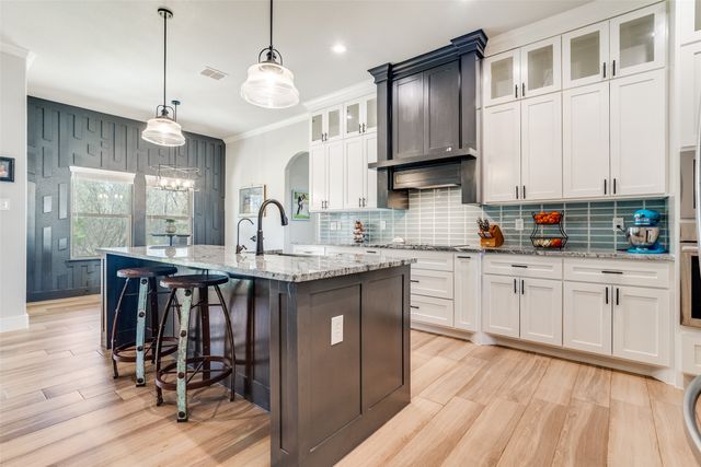 1036 Kessler Road, Weatherford, TX 76087