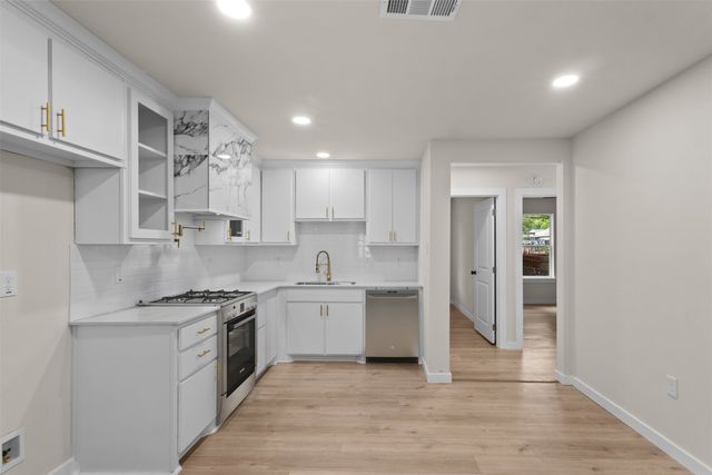 904 W Anthony Street, Fort Worth, TX 76115