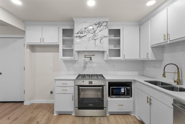 904 W Anthony Street, Fort Worth, TX 76115