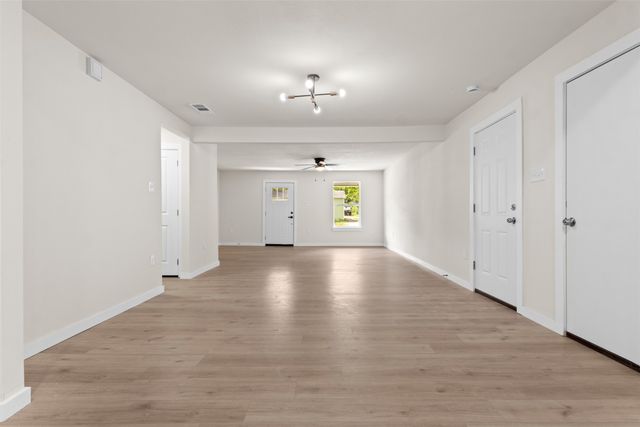 904 W Anthony Street, Fort Worth, TX 76115