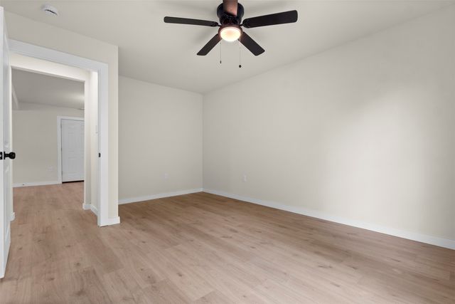 904 W Anthony Street, Fort Worth, TX 76115