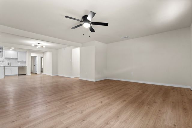 904 W Anthony Street, Fort Worth, TX 76115