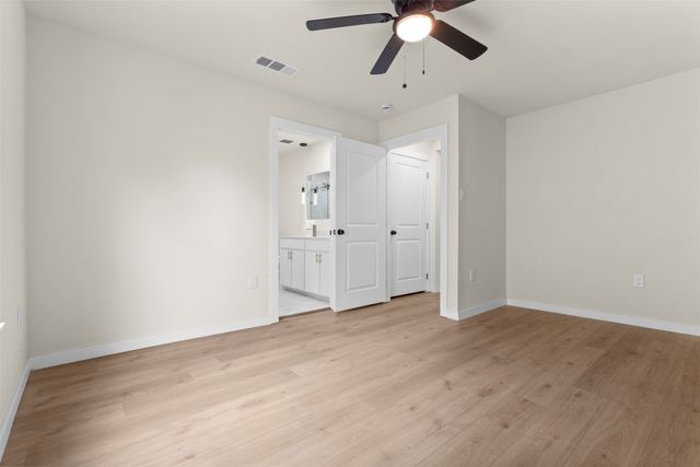 904 W Anthony Street, Fort Worth, TX 76115