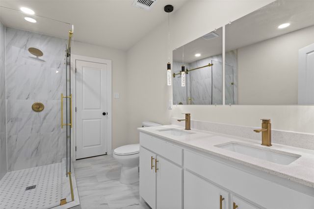 904 W Anthony Street, Fort Worth, TX 76115