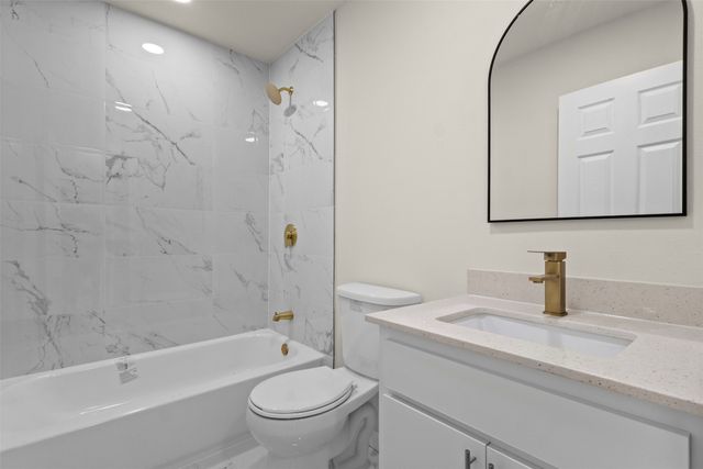 904 W Anthony Street, Fort Worth, TX 76115