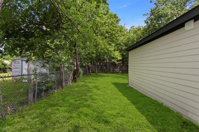 904 W Anthony Street, Fort Worth, TX 76115