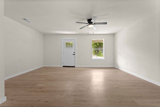 904 W Anthony Street, Fort Worth, TX 76115