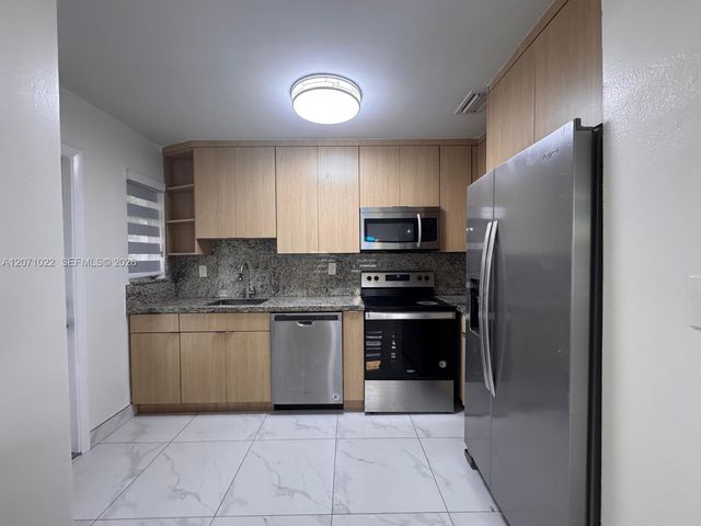 7135 SW 22nd Street 7137, Miami, FL 33155