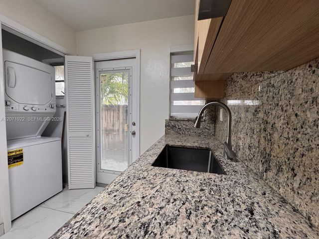 7135 SW 22nd Street 7137, Miami, FL 33155