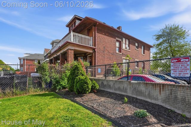 2553 Central Street, Detroit, MI 48209