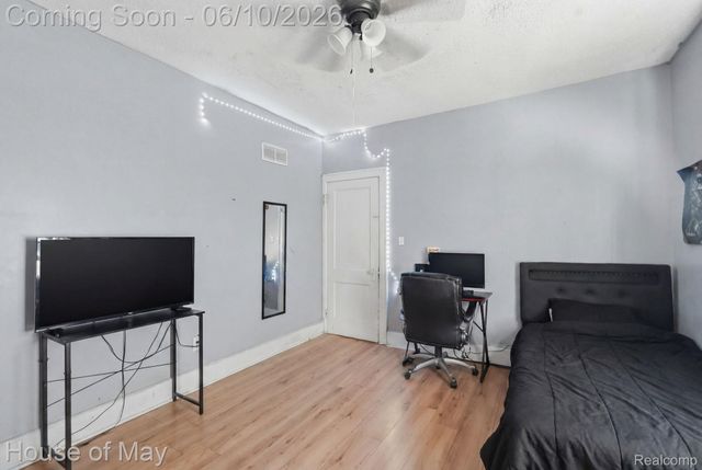2553 Central Street, Detroit, MI 48209