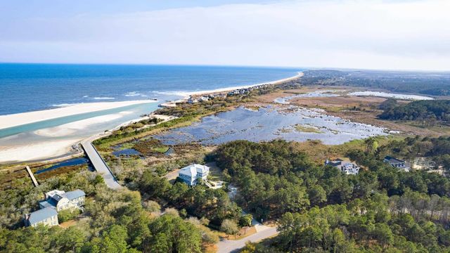 3067 Vanderbilt Blvd., Pawleys Island, SC 29585