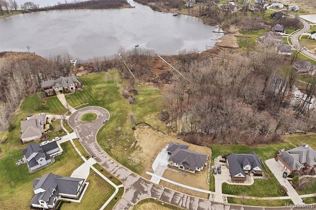 14275 Wright Drive, Linden, MI 48451