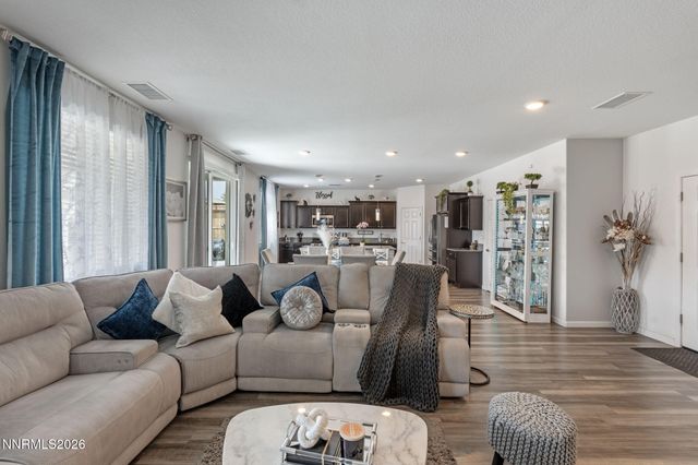 8015 Flint Springs Drive, Sun Valley, NV 89433