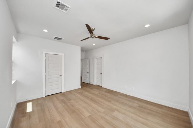 3004B Ventas Drive, Houston, TX 77047