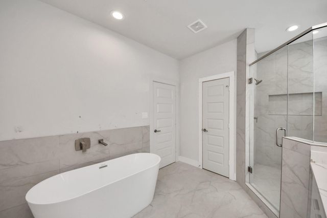 3004B Ventas Drive, Houston, TX 77047