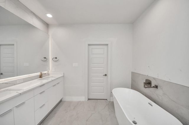 3004B Ventas Drive, Houston, TX 77047