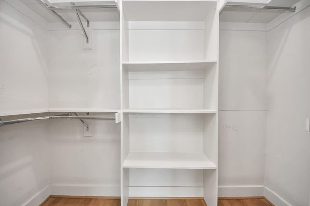 3004B Ventas Drive, Houston, TX 77047